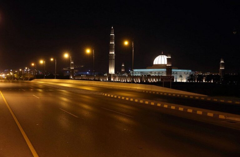 Oman imposes Ramadan night-time ban on commercial activities, movement of people