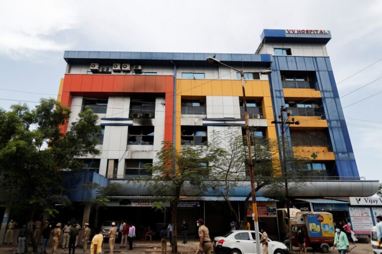 India hospital fire kills 13 COVID-19 patients