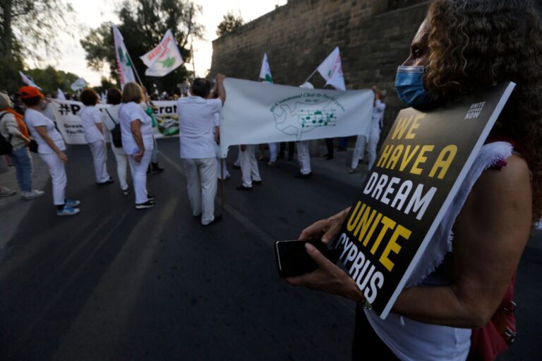 ‘Common ground’ at premium as Cyprus rivals head to Geneva