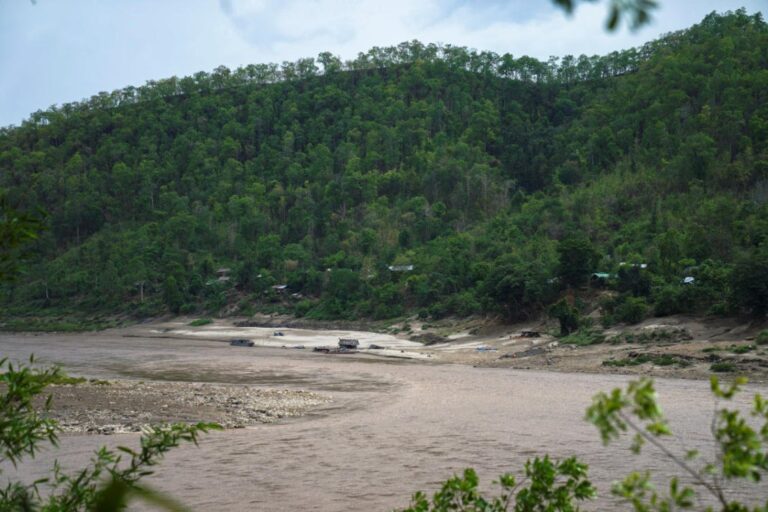 Thousands of Myanmar villagers poised to flee violence to Thailand, group says
