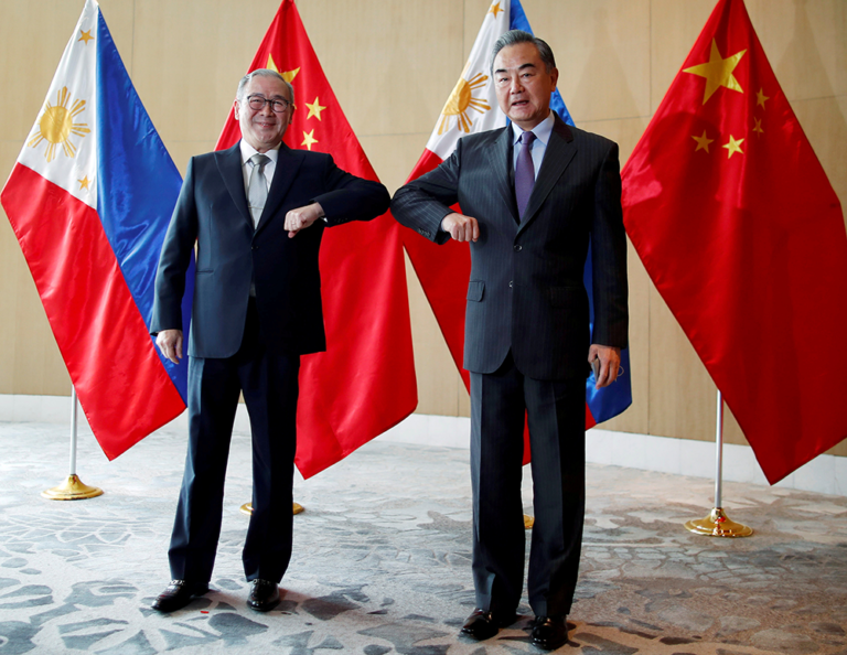 Manila extends olive branch to Beijing