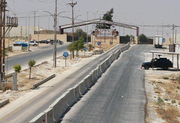 Jordan to reopen key Syria border crossing