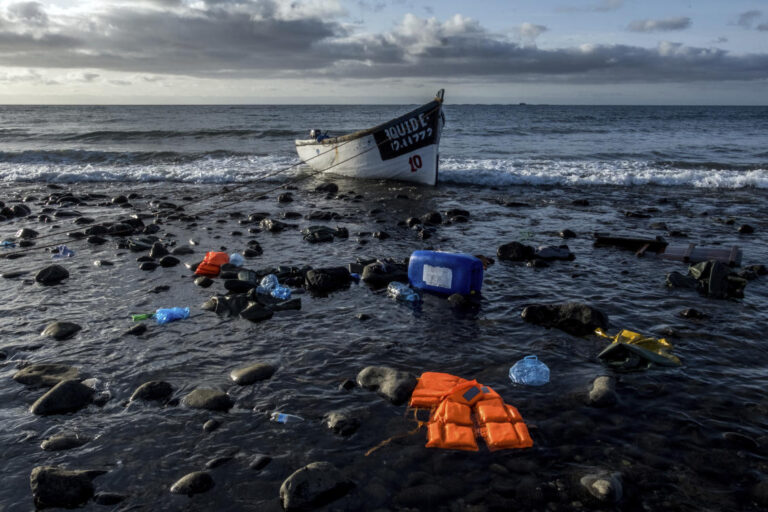 Pregnant mum, kids among 277 rescued off Spain coast