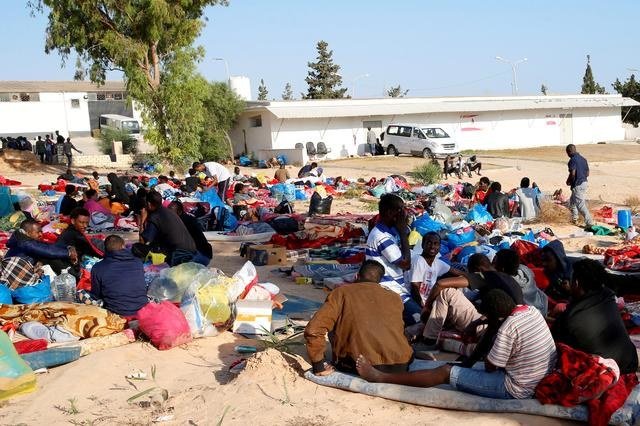 Officials: Libyan forces round up 500 migrants in crackdown