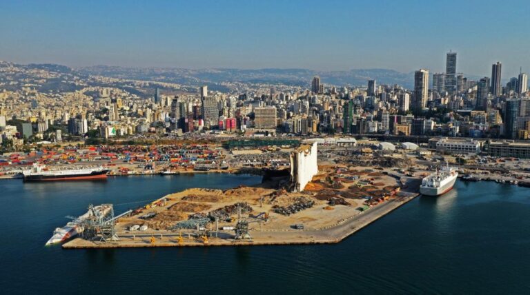 Lebanon judge investigating port blast kept on case by judiciary