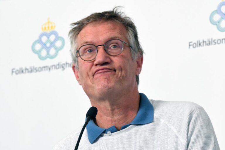 Sweden suspends Moderna vaccine for those 30 and under