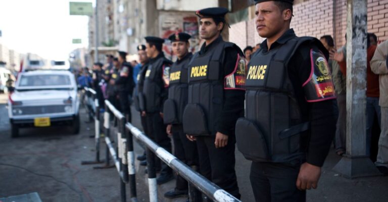 2 police officers killed in clashes with criminals in Egypt