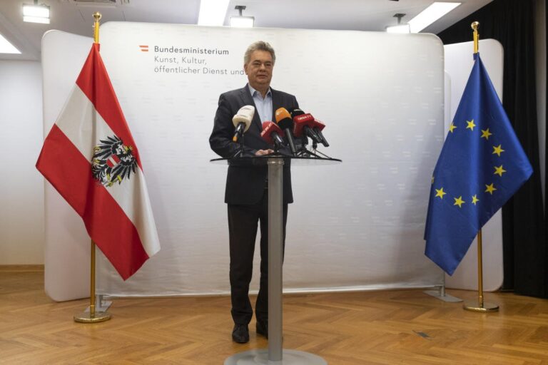 Kurz to quit as Austrian chancellor amid corruption probe