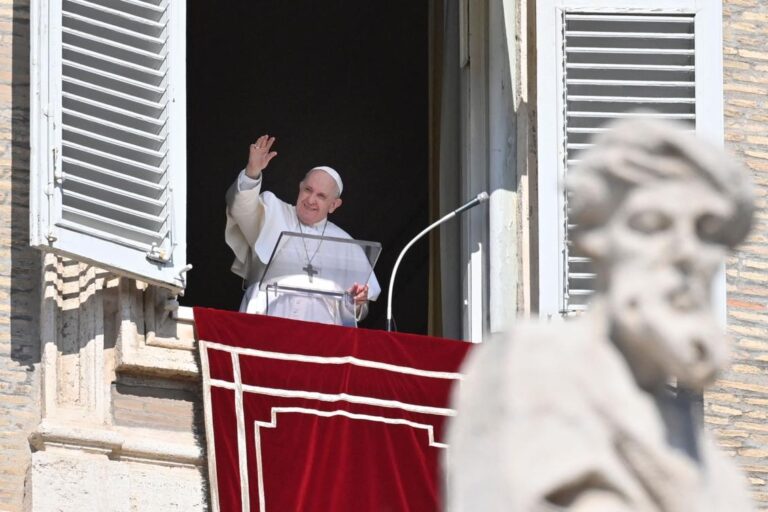 Pope Francis decries attacks in Norway, Afghanistan and England