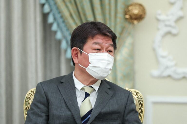 Japan-Kuwait foreign ministers confirm continued cooperation