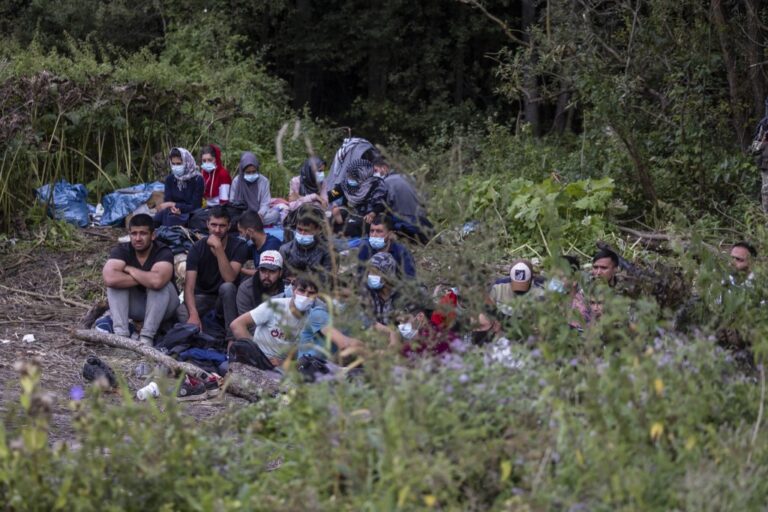 Syrians abandon Lebanon as new migrant route to Europe beckons
