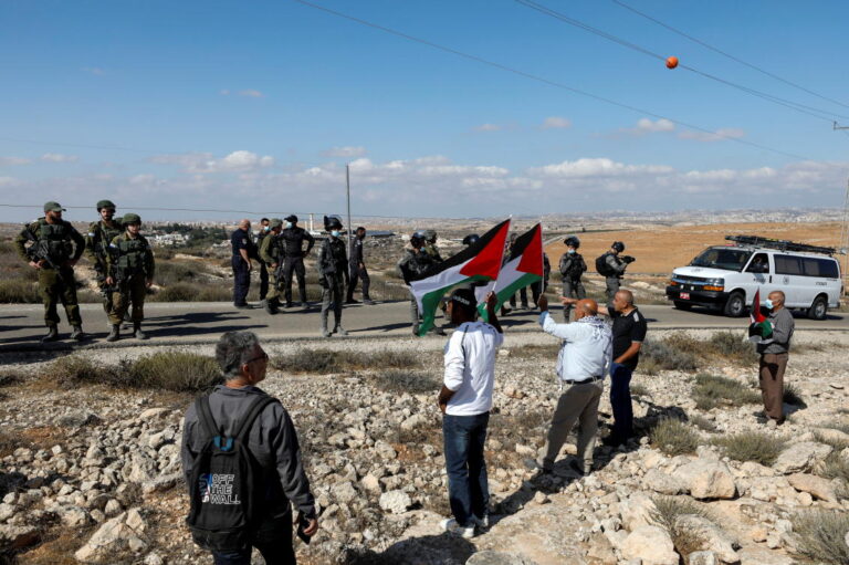 Israel set to OK 3,000 West Bank settler homes this week