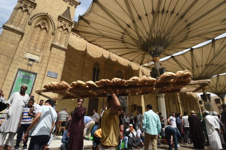 Egypt’s supply minister says new price for bread ‘will take time’