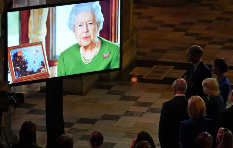 Queen urges world leaders at COP26 to ‘rise above politics’