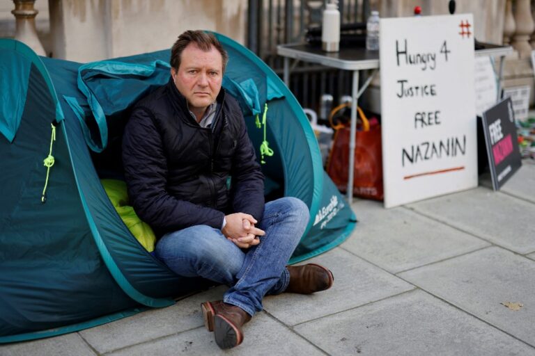 UK TV personalities join Zaghari-Ratcliffe’s husband in protest
