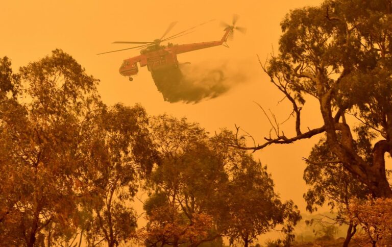 Western Australia warns of dangerous bushfire near Perth