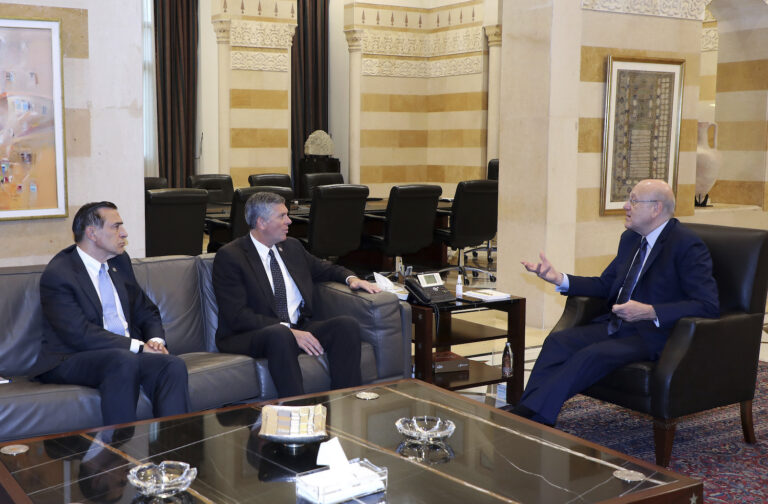 US congressional delegation calls for end to political disagreements in Lebanon