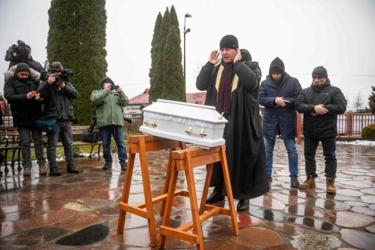 Iraqi migrant’s stillborn baby buried near Polish border
