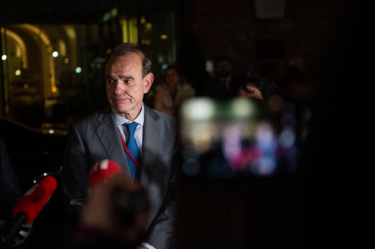 Iran nuclear deal talks resume, chair feels ‘positive’