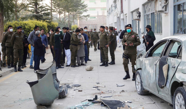 Mob kills Sri Lankan over alleged blasphemy: Pakistan police