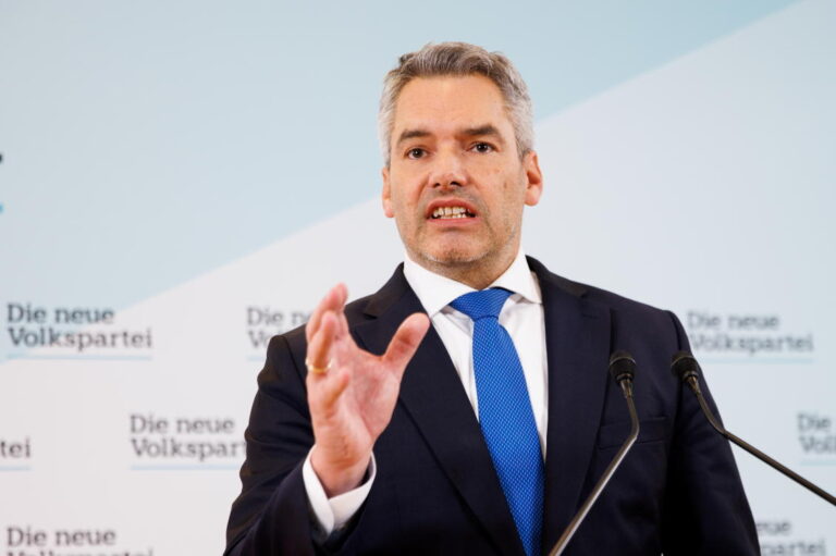 Austria plans to lift lockdown, but not for the unvaccinated