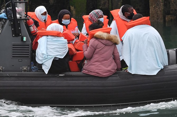 Pregnant refugees not being seen by doctors for weeks after UK arrival