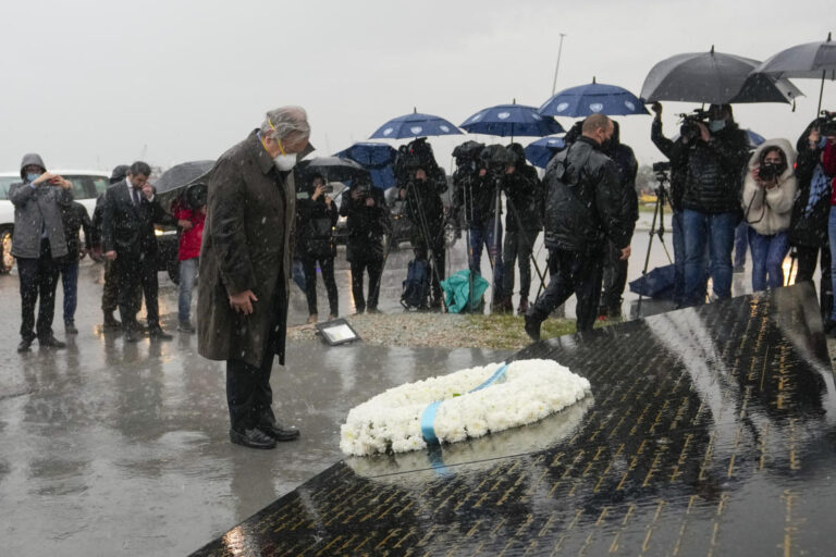 UN chief lays wreath at Beirut port, urges action from leaders