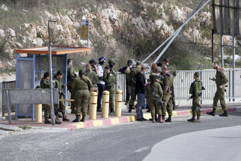 Israel: Palestinian shot, killed in alleged stabbing attempt