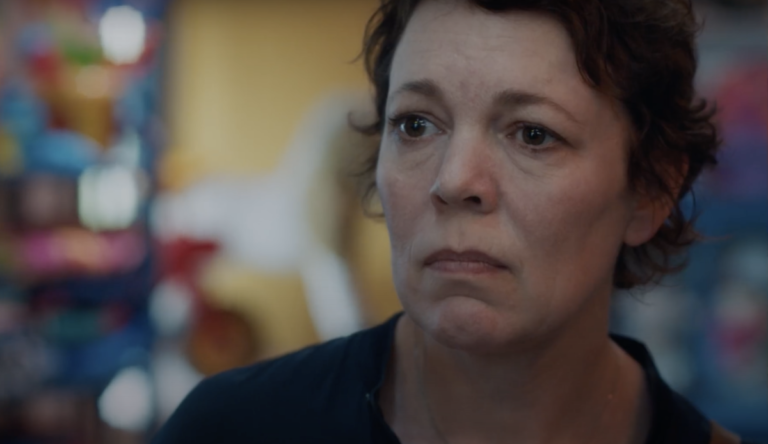 Oscar-winner Olivia Coleman is mesmerizing in ‘The Lost Daughter’  