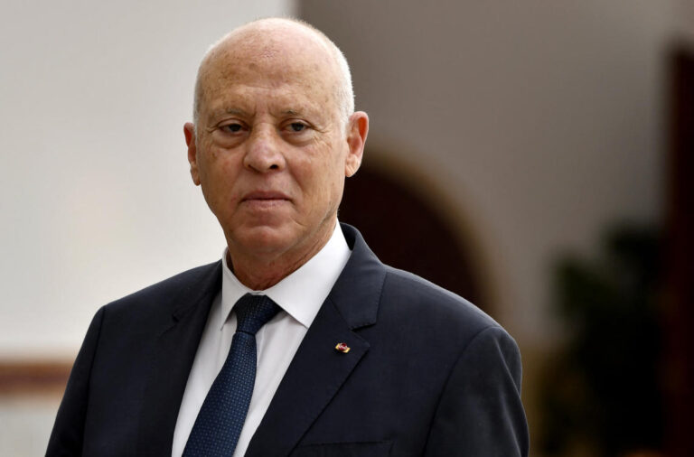 Tunisia launches national consultation on reforms
