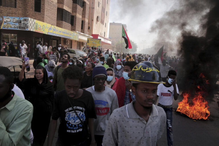 Sudanese security forces kill 3 in new anti-coup protests