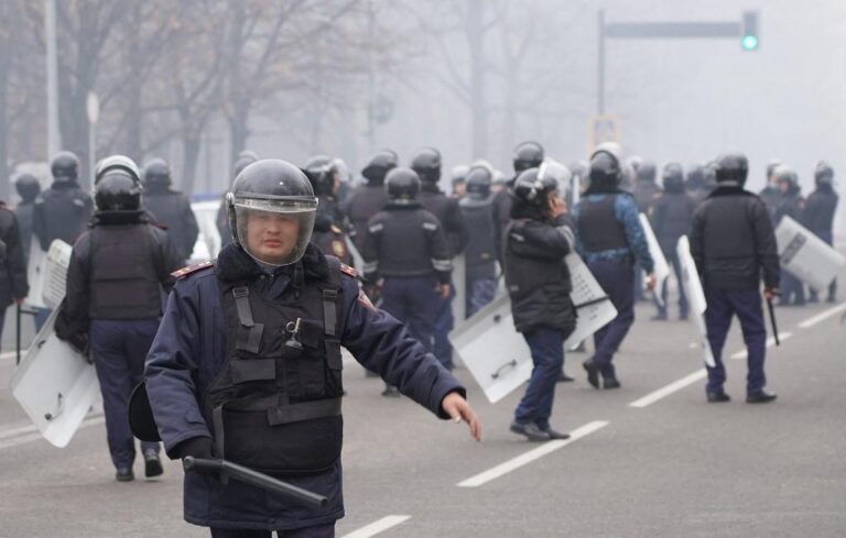 Kazakhstan says 5,800 detained in week of protests