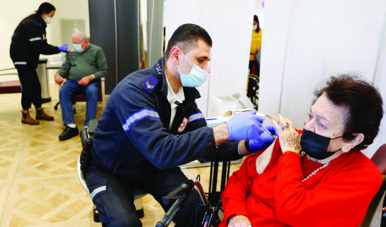 Relying on more home COVID tests, Israel looks to lower costs