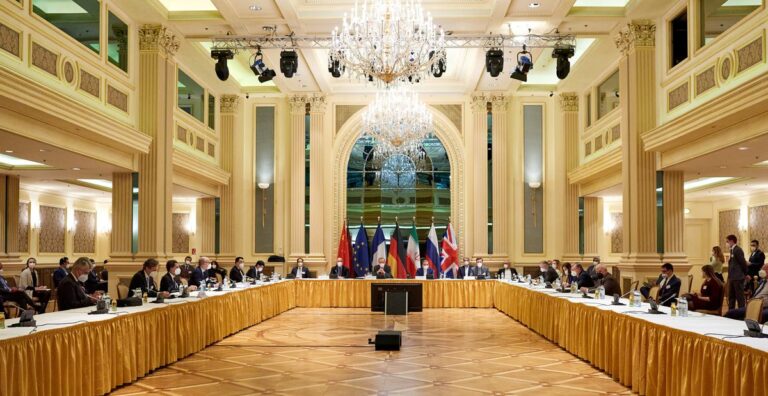 Negotiators head home as Iran talks hit critical stage