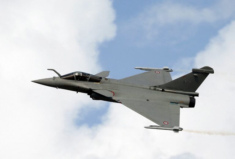 France to provide UAE with military support to protect airspace