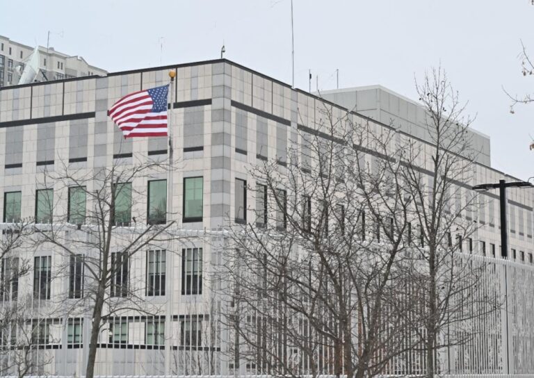 Tensions in Ukraine heighten as US, Russia pull out some diplomatic staff