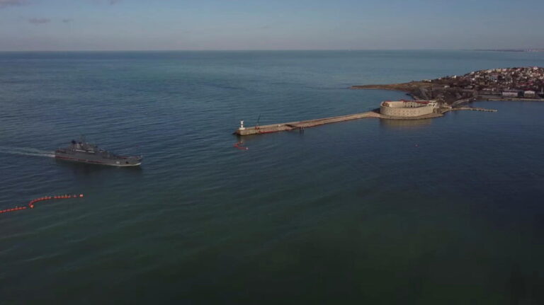 More than 30 Russian ships start drills near Crimea — RIA