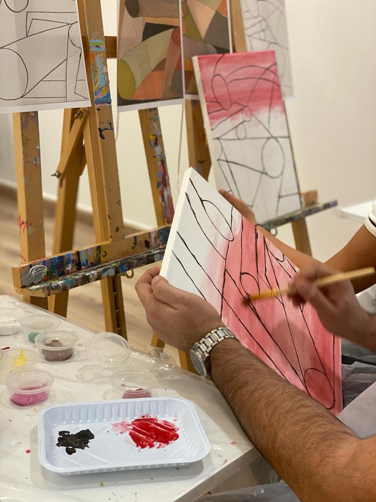 Valentine’s Day: Center holds painting workshop for couples in Jeddah