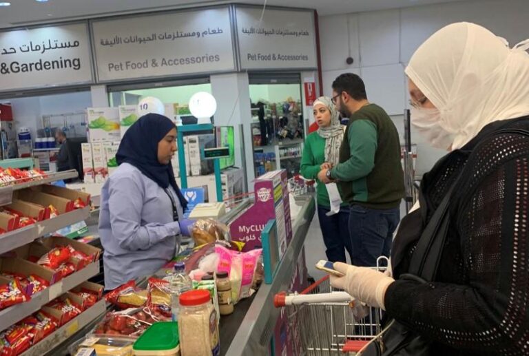 Egypt’s health ministry warns against crowded areas to avoid COVID-19