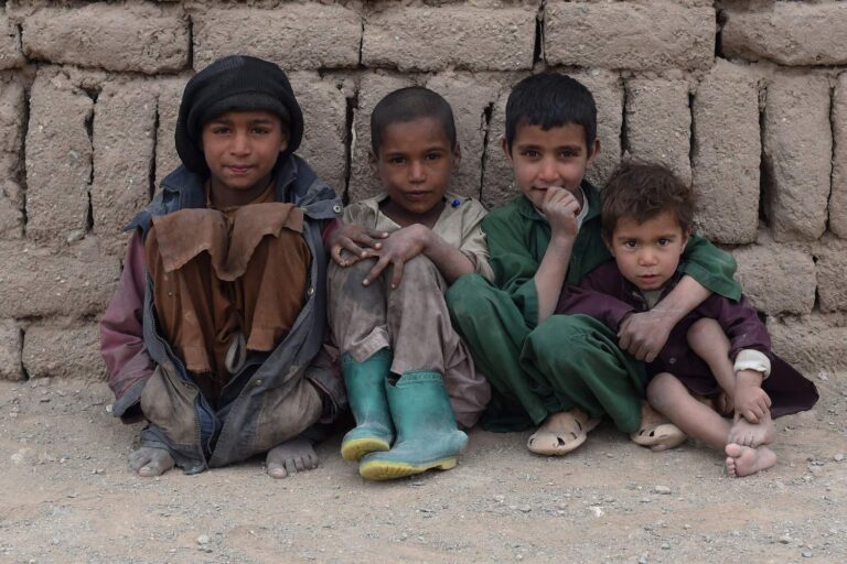 Western fund freeze on Afghanistan risks humanitarian disaster, former UK FM warns