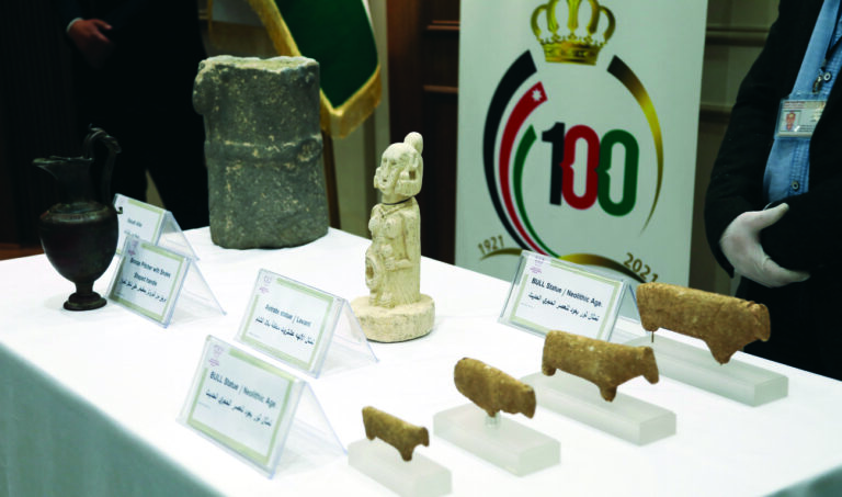 US returns billionaire’s plundered artifacts to Jordan