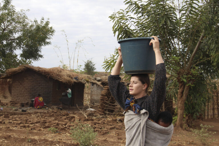 US Peace Corps plans to start sending volunteers overseas again