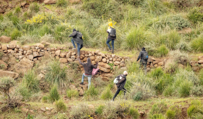 Living rough in Morocco, migrants dream of Spanish enclave