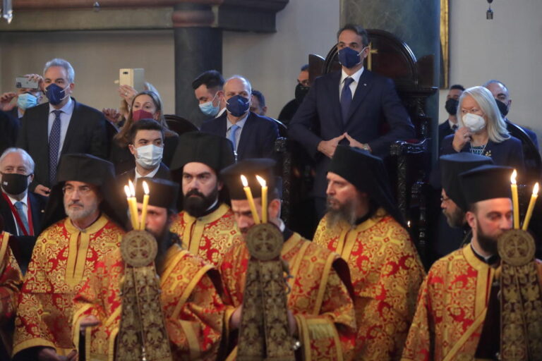 Greece, Ukraine discuss plight of war-hit ethnic Greeks