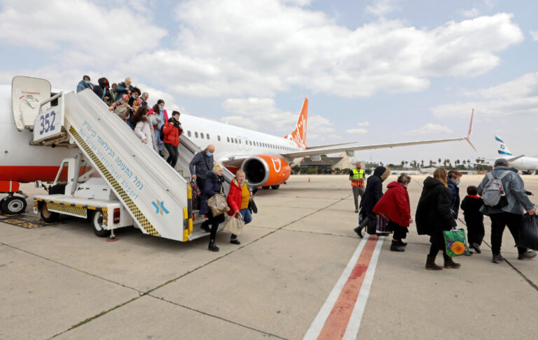 Ukrainian women immigrants in Israel pose moral dilemma, security challenge