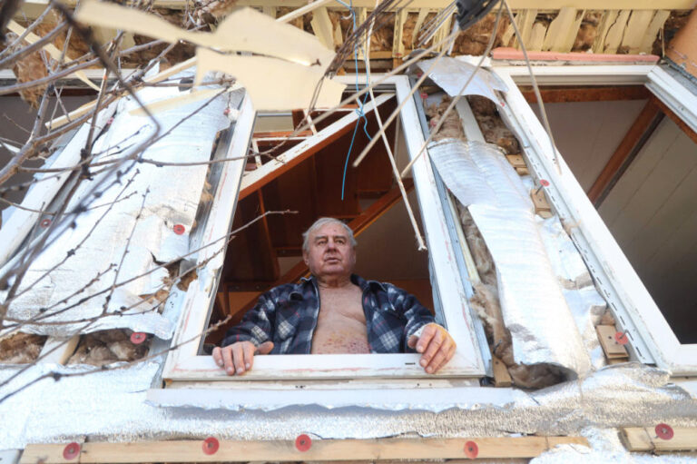 Ukrainian refugees speak of bombs, half-empty cities, hunger