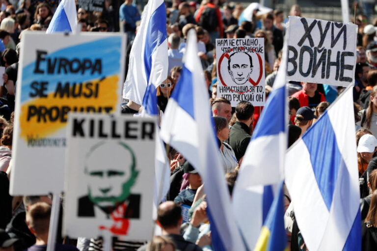 Thousands of Russians in Prague protest against war in Ukraine