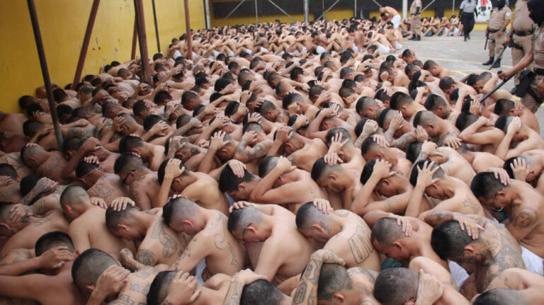 El Salvador grabs 1,000 gang suspects, cuts food for inmates