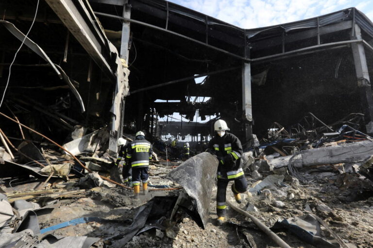 Russian strike hits government building in Mykolaiv