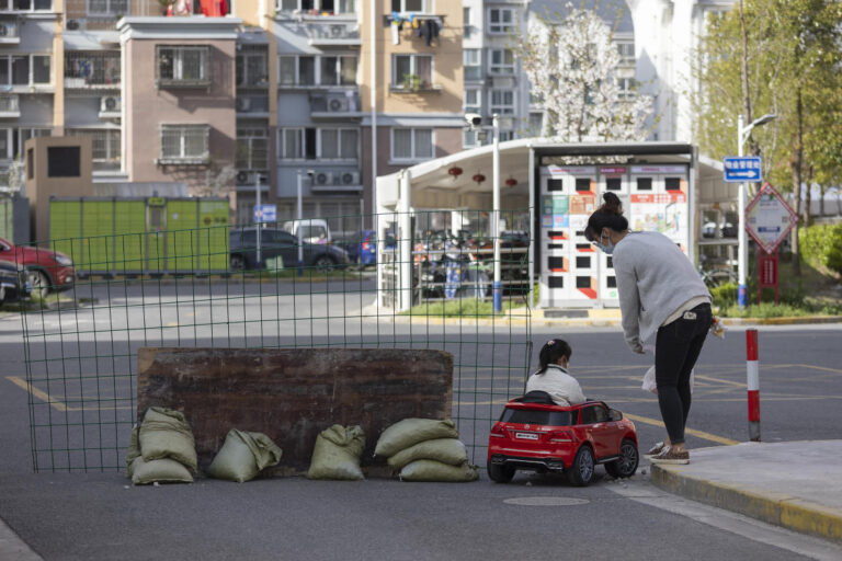 Shanghai separates COVID-19 positive children from parents in coronavirus fight